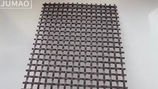 Real aufgenommenes Video einer kupferroten Metallgitterplatte